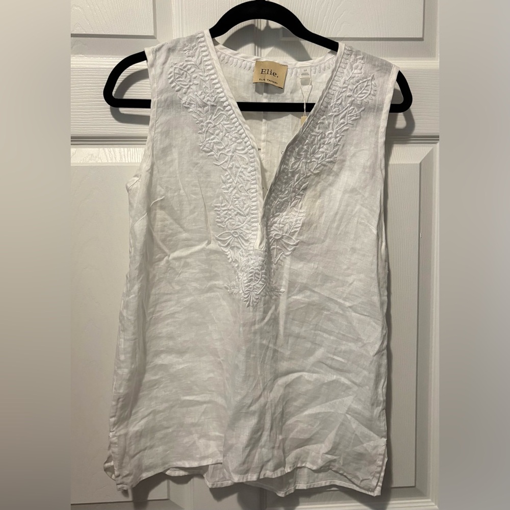 Elie Tahari Ivory Embroidered V-Neck Blouse